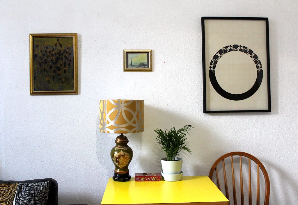 Yellow Corner Paintings Living Room Lamp Columbo